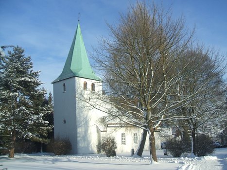 Dorfkirche im Winter 02